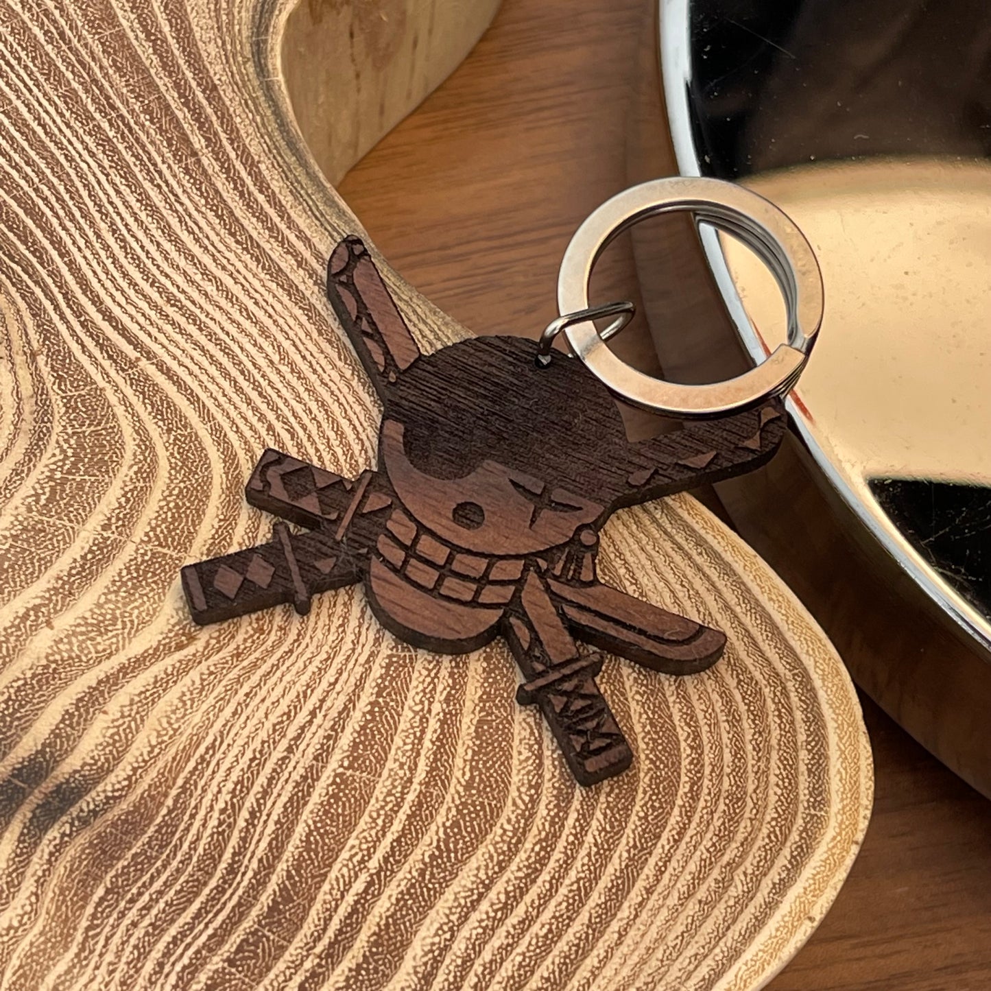 JOLLY ROGER “Zoro” keychain